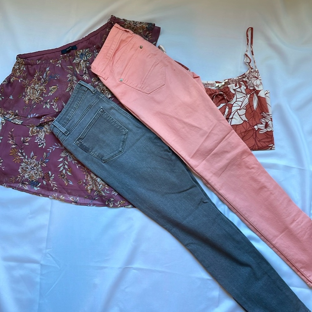 Bundle-1 Paige Skinny Verdugo Jeans Size 27 - Iris Pant Size 5 and 2 Summer tops